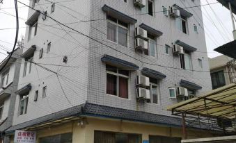 Pengzhou Xifu Apartment