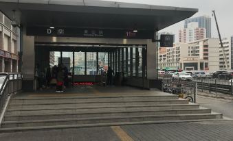 Mingting Hotel (Shenzhen Nanshan Subway Station Nanshan Book City Branch)