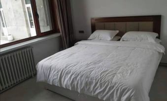 Harqin Meilingu Linyun Mountain Villa