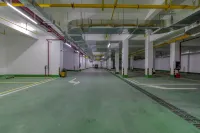 維也納酒店（興山昭君別院店） - 停車場