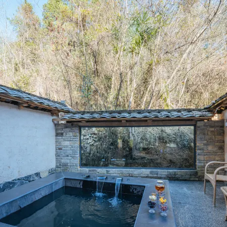 Floral Hotel·Lichuan Fanshe Craftsmanship Hot Spring Hotel