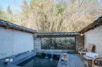 Floral Hotel·Lichuan Fanshe Craftsmanship Hot Spring Hotel Hotels in Lichuan