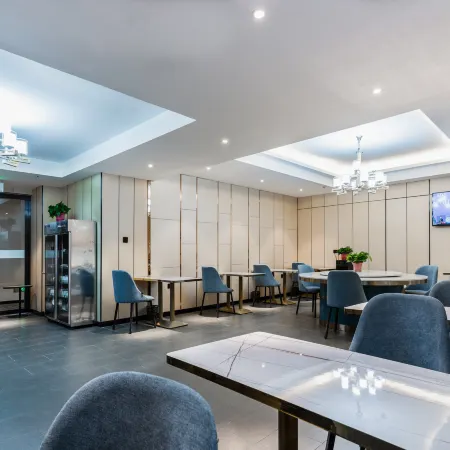 GreenTree Zhixuan Hotel (Gangu Railway Station)