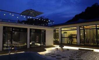 Me Town Great Wall landscape