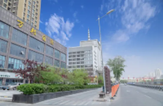 草莓ホテル（太原站西広場地下鉄駅柳巷） のホテル
