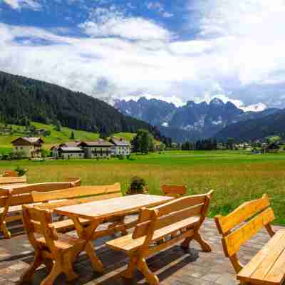 Cooee Alpin Hotel Dachstein Hotel Exterior