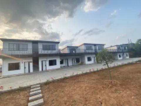 Yuetu B&B
