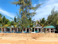 Asante Sana Beach Cottages