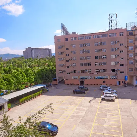 Zhennan Hotel