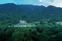 Zhoushan Zhenlong Qingshizi Holiday Manor