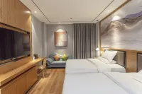 Unitour Hotel (Yulin Cross Street Xiaweiyi)