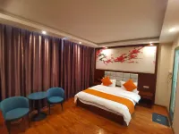 Zhaotong Paibai Hotel