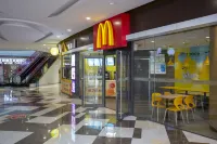 Yunqi Fanhuali Holiday Apartment (Haikou Meilan Airport Shop) - Condos