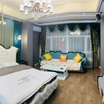 Locomotive Movie Theme Hotel Hotel dekat Hong'an Park
