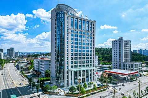 M Hotel