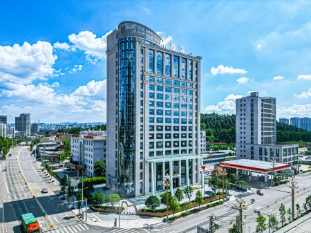 M Hotel Отели рядом с достопримечательностью «Gymnasium (Hubin Road)»