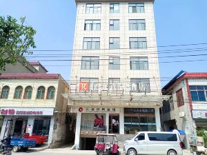 Yipai Chain Hotel (Qixian County Middle School Shop)