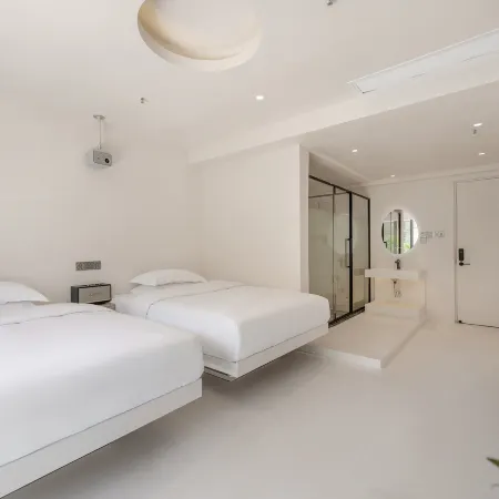 BuShiShan·Micro cement inn B&B(Weizhou Island Branch)