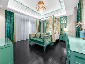 Moonlight Courtyard Hotel (Kunming Nanping Street and Near the train station)