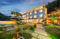 Xixia Shanju Wild Luxury Starry Sky Pool Parent 안지룽산 스포츠 센터 주변 호텔