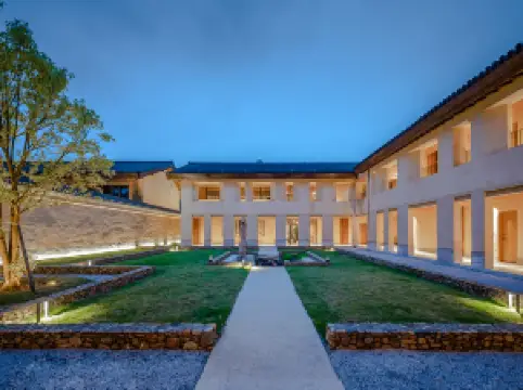 Longnan Crossing Yunshan Residence