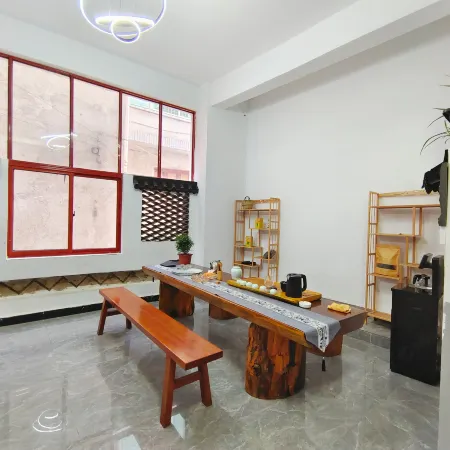 Linyi Room Inn
