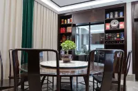 Pujiang Shanqianshuiju hostel