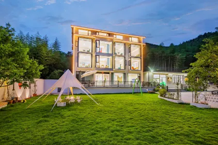 Anji Youjian Country Resort Homestay Отели рядом с достопримечательностью «Zhejiang Institute of Technology (Anji Campus)»