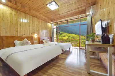 Longji Yuetian Homestay (Number One Viewing Platform) 룽지 계단식논 자연경관지구/고대 장족마을 호텔