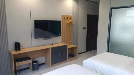 Sanqingshan Four Seasons Inn Отели рядом с достопримечательностью «Waishuangxi Ropeway»