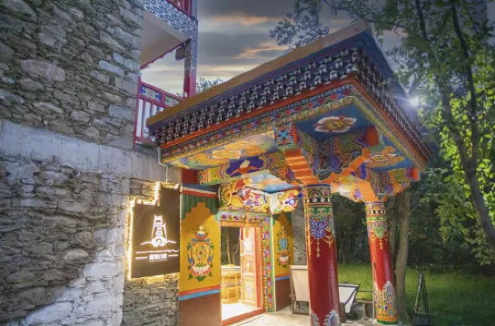 Am Courtyard