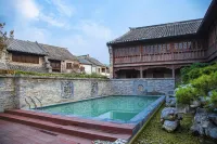 Mingshui Ancient Town Pampas Grass Inn