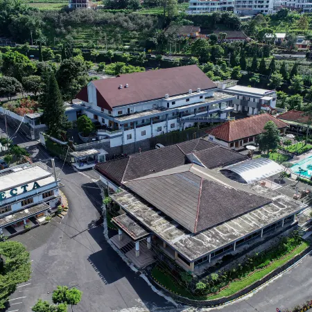 Selecta Hotel Batu Malang Powered by Archipelago