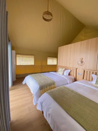 Shanyuhai Luxury Camping Ground Отели в г. Унин