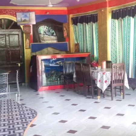 Goroomgo Wood Villa Palace Himachal Pradesh
