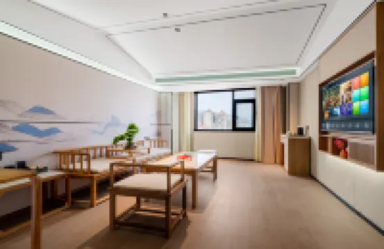 西雙版納景洪陌上輕雅酒店（曼聽公園潑水廣場店） 鄰近江邊夜市的酒店