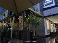 百里杜鵑雅朵民宿