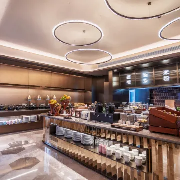 Crystal Orange Anshan Railway Station Suning Plaza