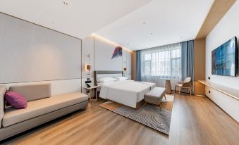 Elong Hotel