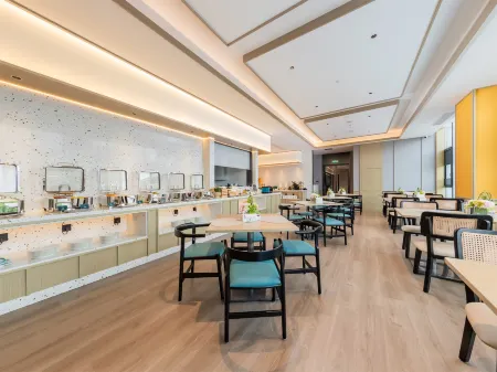 Liyi Hotel Guangzhou Baiyun River High Branch Отели рядом с достопримечательностью «Guangdong Polytechnic Normal University (Baiyun Campus)»