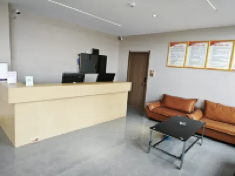 City Express Hotel Hotels in Coqen