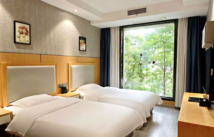 Lvzhou Hotel