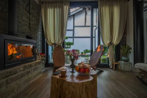 Chengxiang Mansion | Resort Garden • Dreamy Designer Boutique Stay (Langzhong Ancient City Branch) - parking