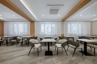 Manzhouli Yunting Garden Hotel (Zhongsu Pedestrian Street) - موقف سيارات