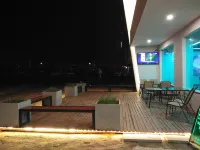 M·Time Apartment Hotel (Foreign Language) - parking