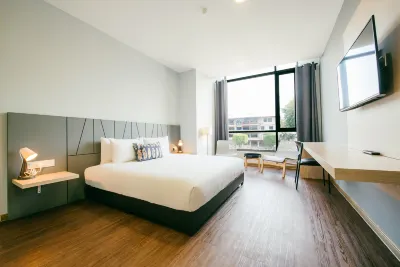 Signature by The Concept - formerly Chill Suites Langkawi Hotels near Dataran Lang