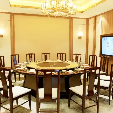 Guiping Ruquan Jingliugang Hotel (Xishan Branch)