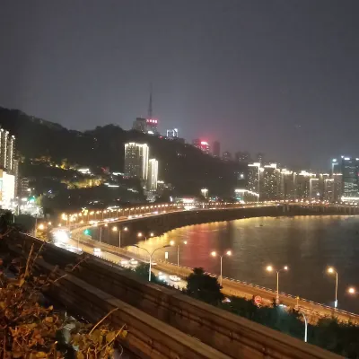 Chongqing Guiyun Liziba Hotel (Liziba Light Rail Station) Các khách sạn gần Công viên E'ling