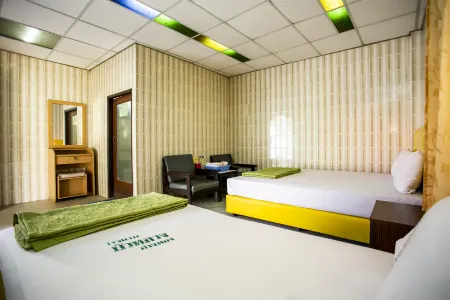 Bualuang Hotel Отели в г. Phak Hai