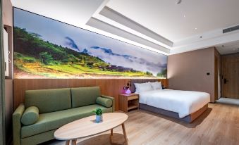 TRUE GO HOTEL (Beijing Lize Financial Business District )